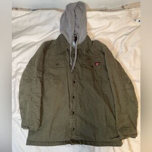 Wrangler Men's Hooded Workwear Quilted Lined Jacket With Hood Olive Green, L